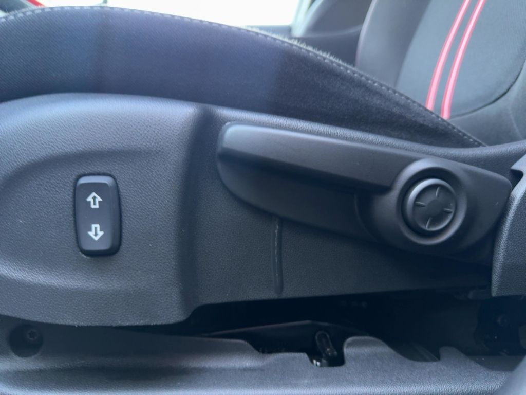 Fahrzeugabbildung Opel Crossland GS Automatik LED Schweinwerfer