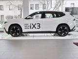 BMW iX3 50 xDrive Memory Head-up AHK - weiße BMW iX3