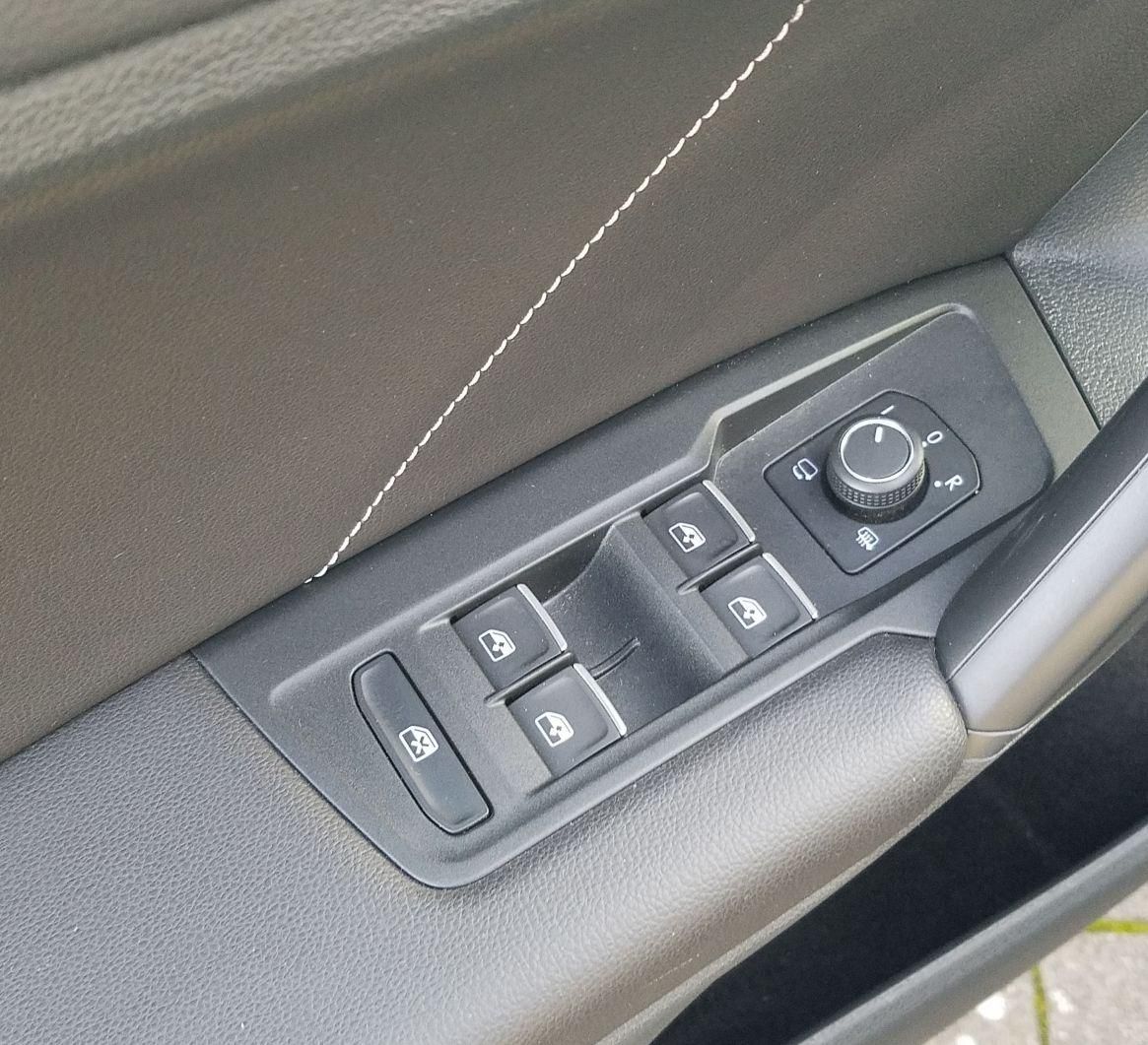 Volkswagen Tiguan 2.0 TDI, 4 Motion, R-Line*AHK*NAVI*MAT... foto 17