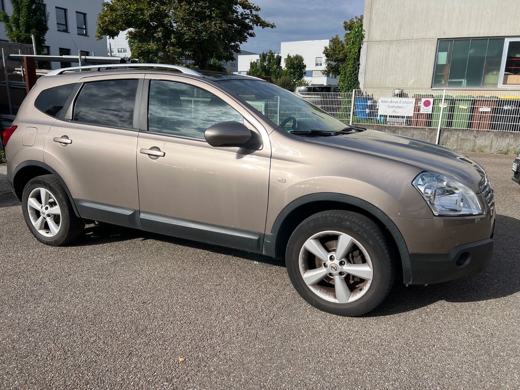 Nissan Qashqai+2