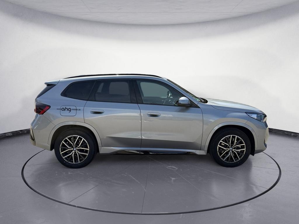 BMW X1 6