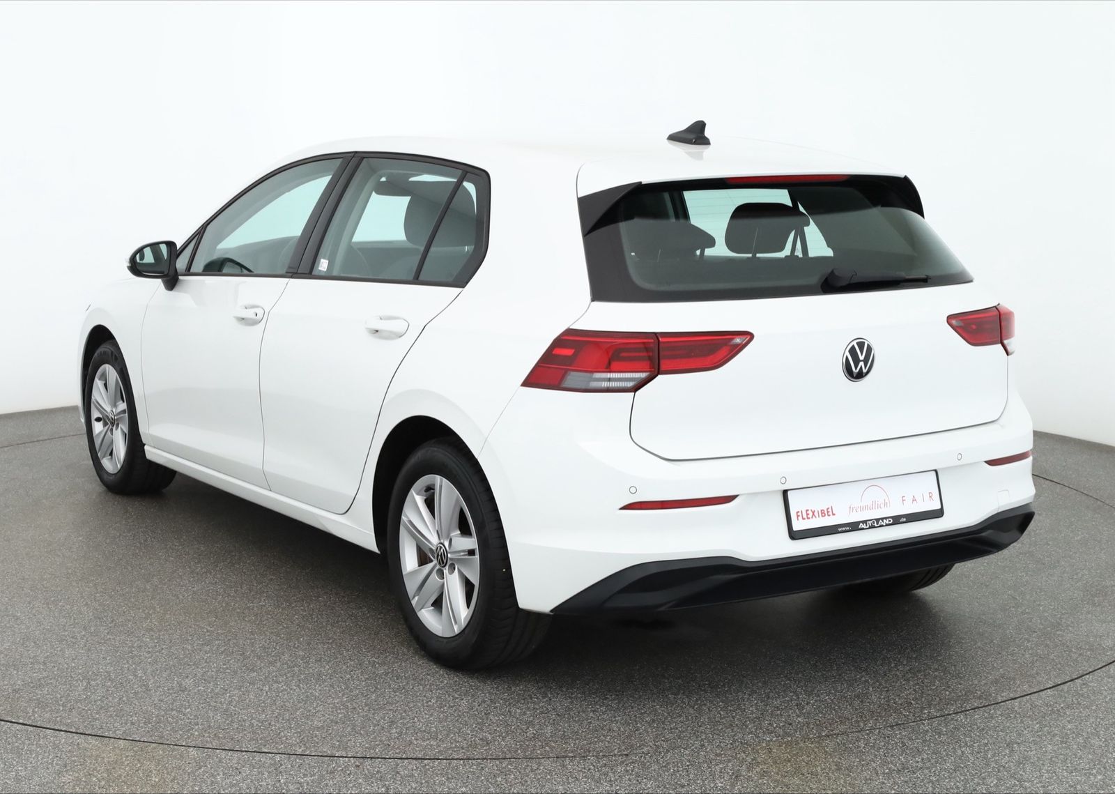 Volkswagen Golf VIII 1.0 eTSI DSG Life LED Navi ACC DAB foto 3