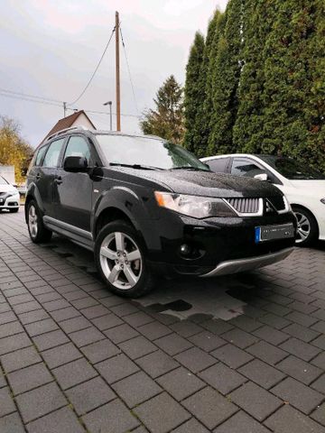 Mitsubishi Outlander 2.4 4WD