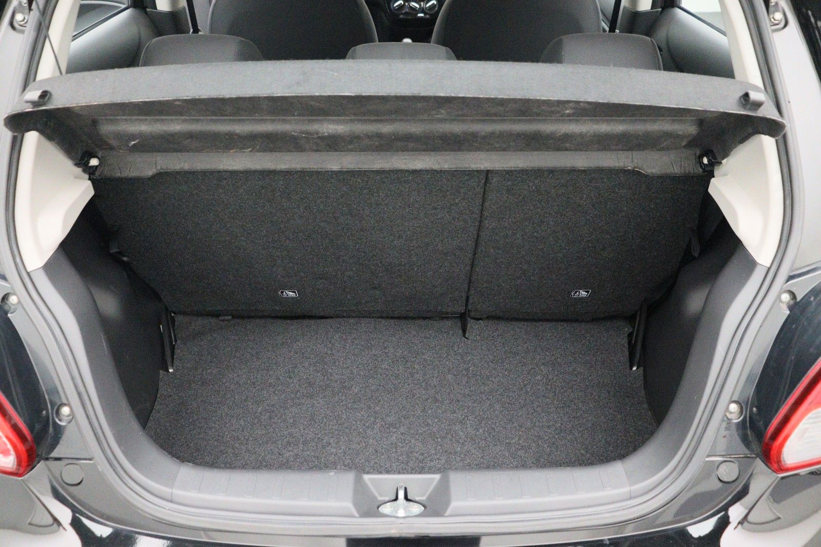 Fahrzeugabbildung Mitsubishi Space Star Edition 100