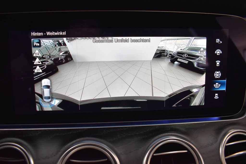 Mercedes-Benz E 300 de 4M NIGHT DISTR HUD AIR 360° NETTO 33000