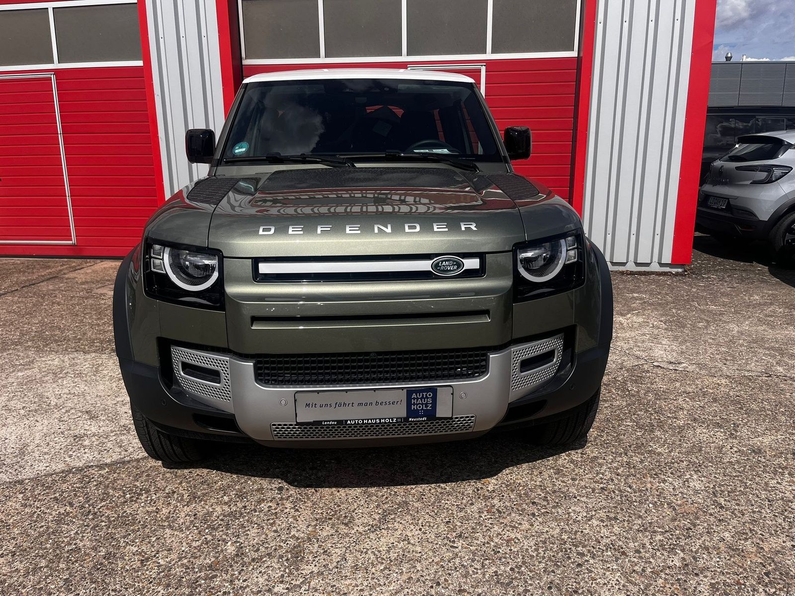 LAND ROVER Defender 90 D200 S AHK Surroundkamera – Bild 3