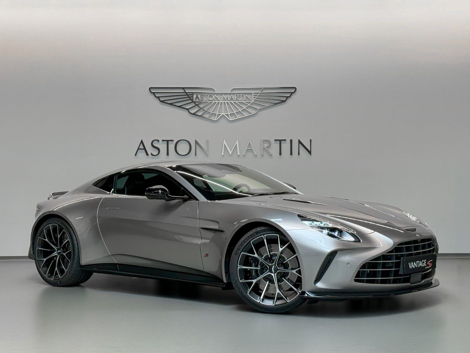 Aston Martin NEW Vantage S | Aston Martin Brussels