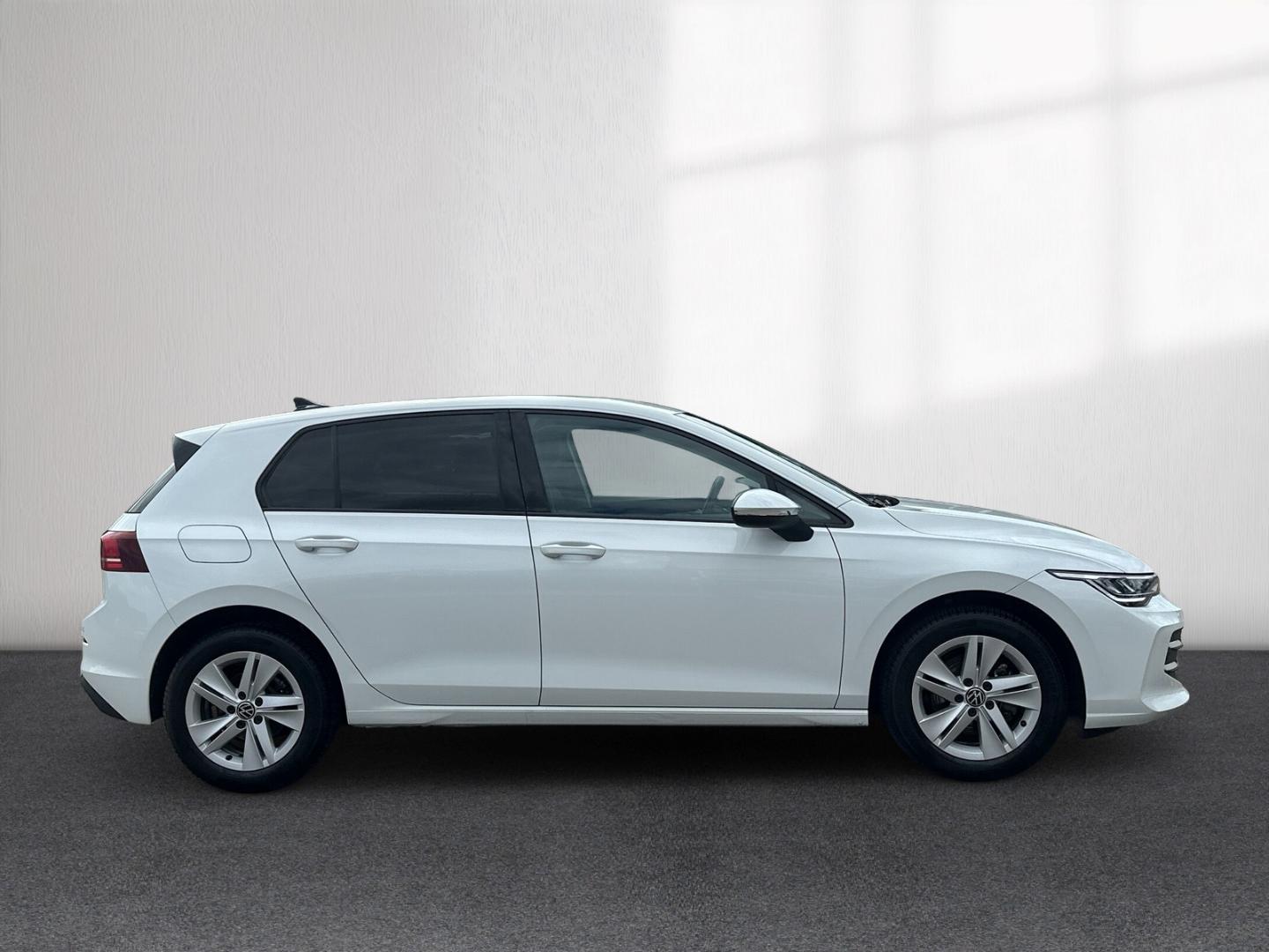 Volkswagen Golf VIII 1.5 TSI Life LED ACC SHZ PDC VirtCock, миниатюра 6