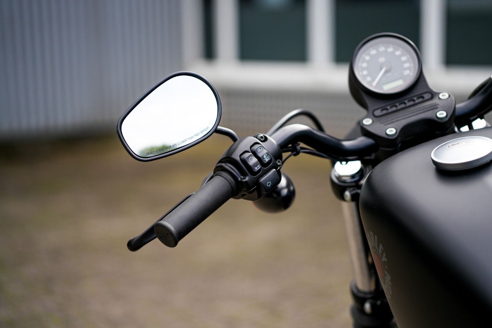 Fahrzeugabbildung Harley-Davidson XL883N - Iron - seltenes Neufahrzeug (Tageszul.)