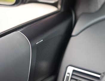 2012 Aston Martin DBS — миниатюра 45