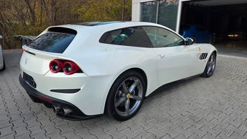 صورة 3 لـ 2016 Ferrari GTC4LUSSO