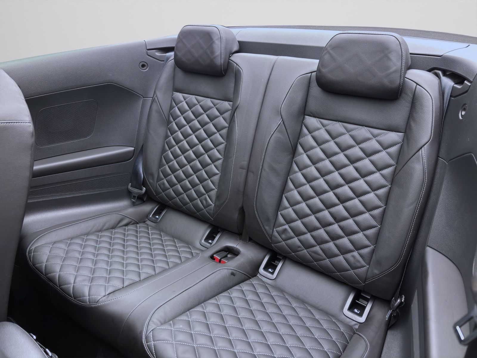 Volkswagen T-Roc - Bild 16