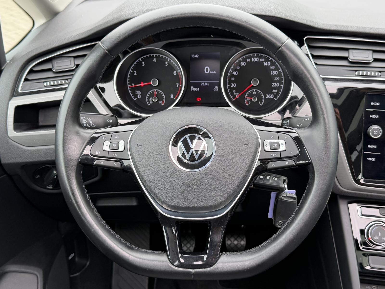Volkswagen Touran Comfortline Pano ACC Familypaket LED, миниатюра 9