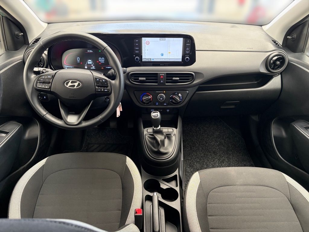 Fahrzeugabbildung Hyundai i10 1.0 Select Facelift Fernlichtass. Kam. Navi