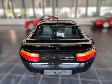 1990 Porsche 928 照片 8