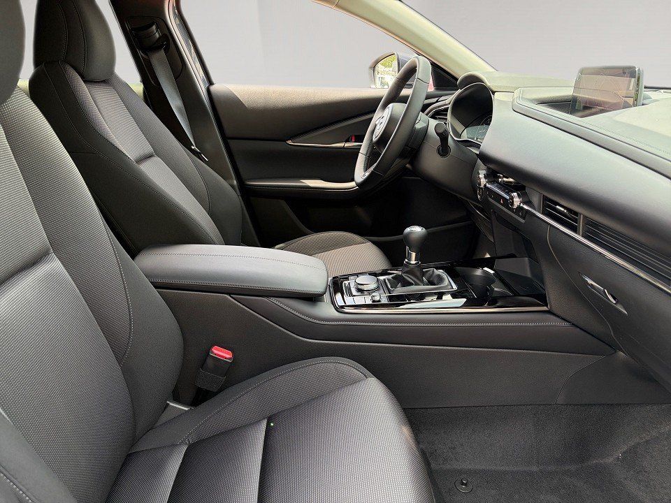Fahrzeugabbildung Mazda CX-30 2.0 X 186PS Exclusive-Line