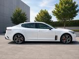 Kia Stinger 3.3 T-GDI AWD GT GT+Klappenauspuff  - weiße Kia Stinger