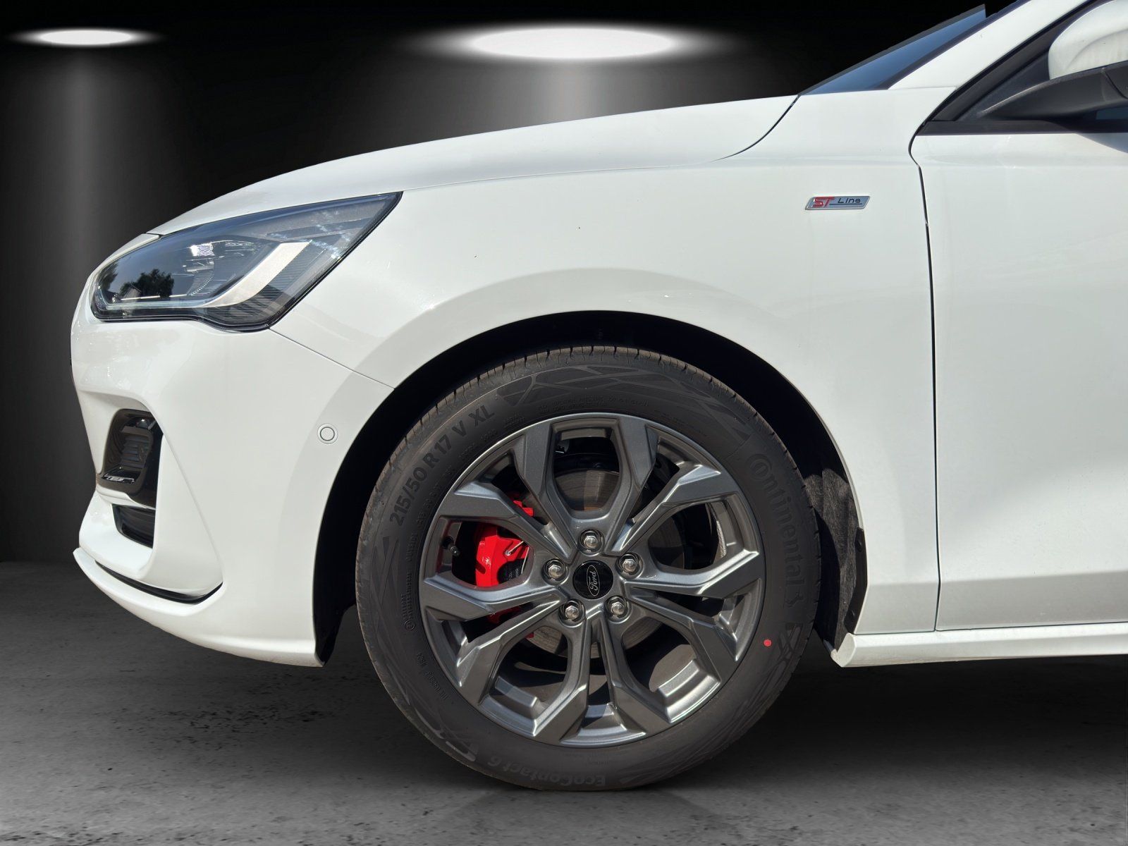 Fahrzeugabbildung Ford Focus Turn. ST-Line Styling Pak. Winter Pak.