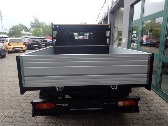 Fahrzeugabbildung Piaggio Porter NPE SW Heckkipper 265 2,4T zulässiges GG