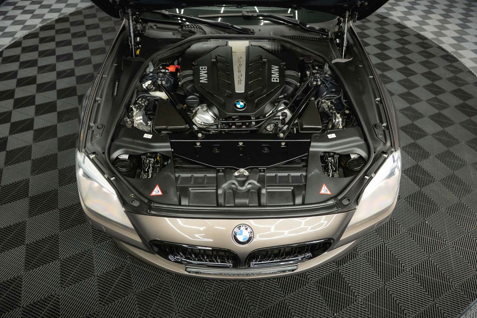 Fahrzeugabbildung BMW 650i Gran Coupé Sport Shadow Line *Pano*ACC*LED*