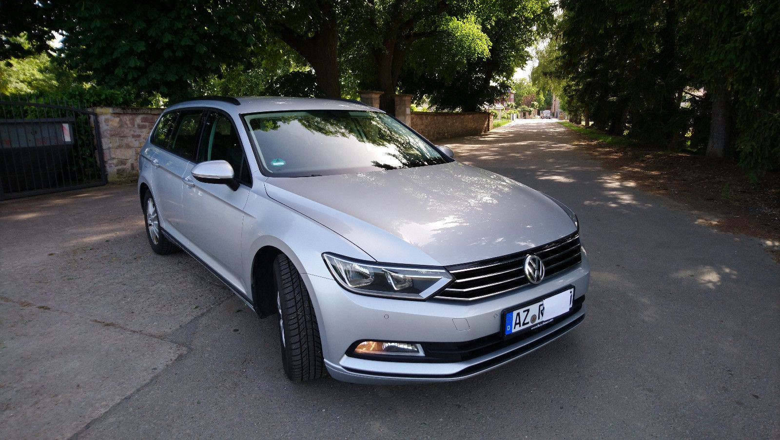 VW Passat Variant