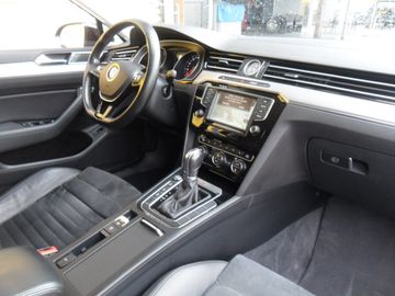 Volkswagen Passat Variant - 10