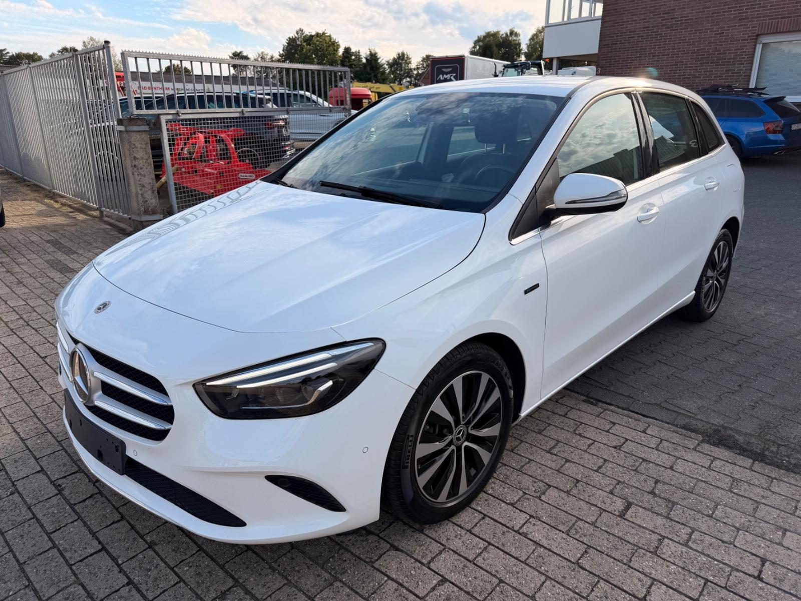 Mercedes-Benz B 250 e Hybrid