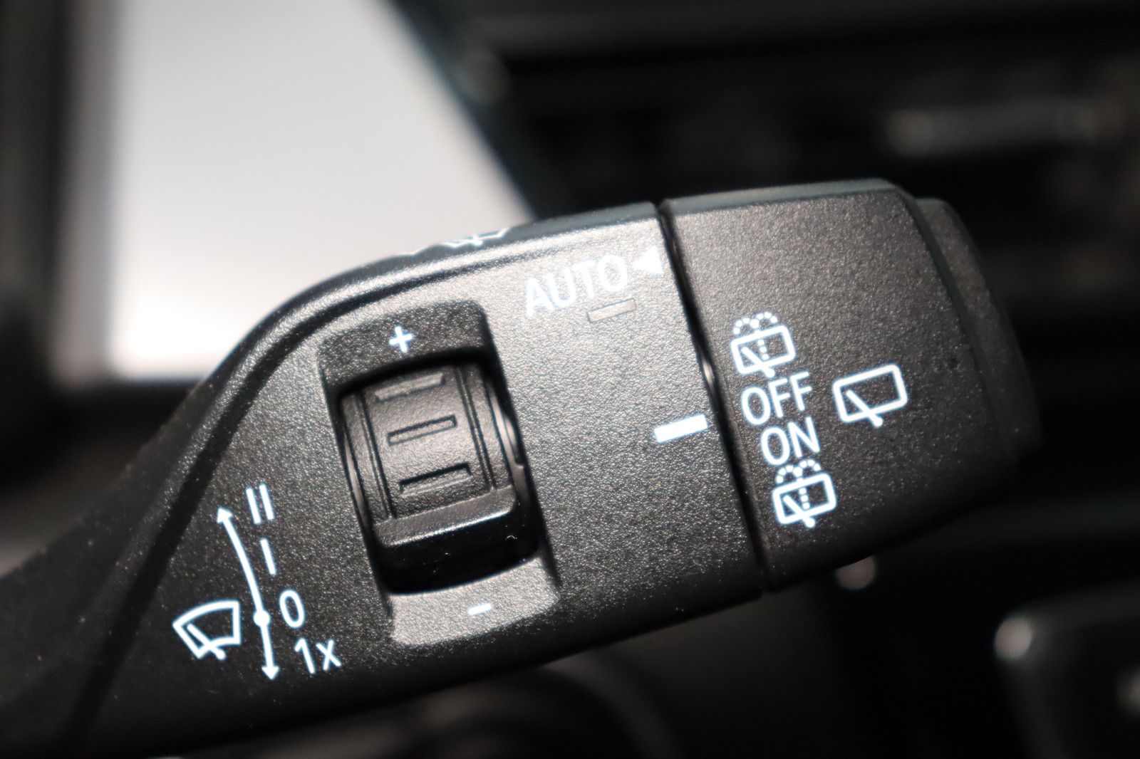 Fahrzeugabbildung BMW 218 i Active Tourer LED * Navi * PDC * Sitzhzg.