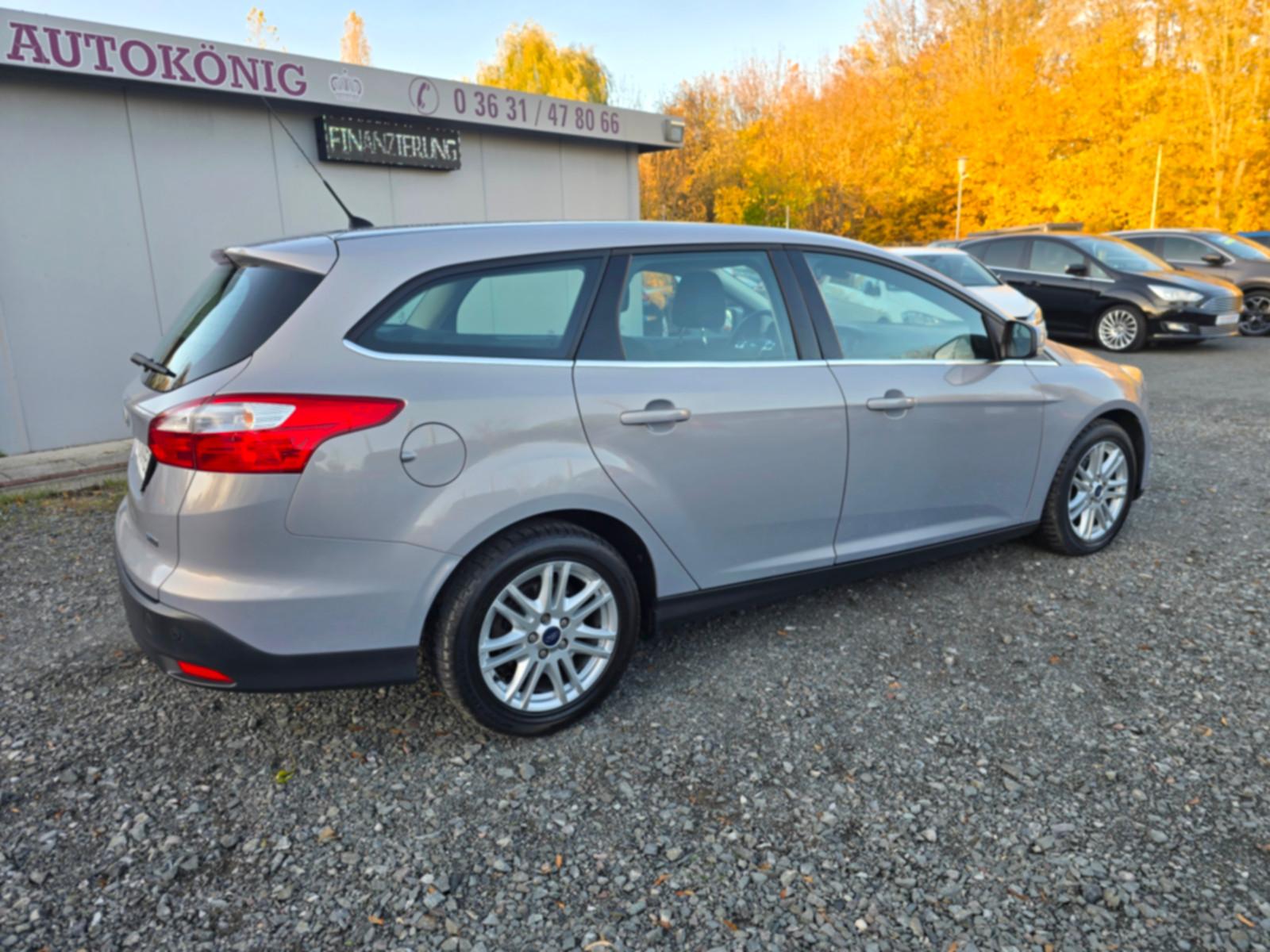 Ford Focus 2012 — photo 11
