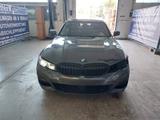 BMW 320 3 Limousine 320 d xDrive M Sport - BMW Unfallwagen