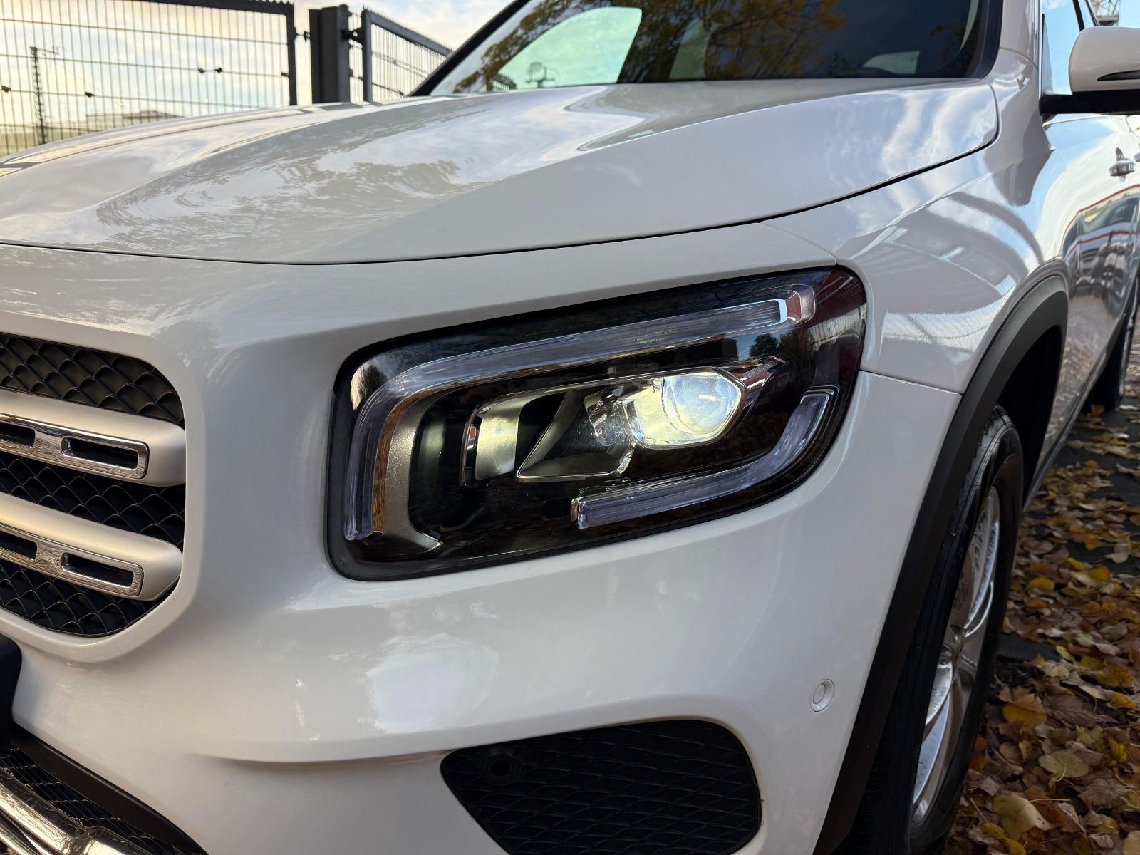 Fahrzeugabbildung Mercedes-Benz GLB 200  GLB 200 d*MEMORY*LED*CAM*CARPLAY*