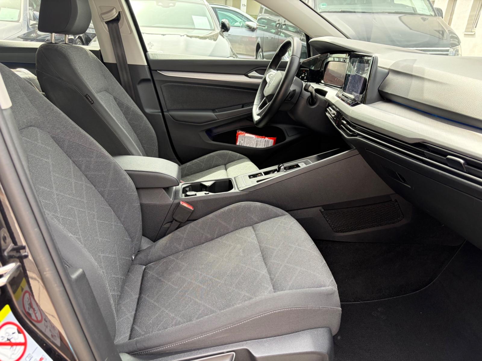 Volkswagen Golf VIII Lim. Life/ACC/KAMERA/ASISS/I HAND, миниатюра 10
