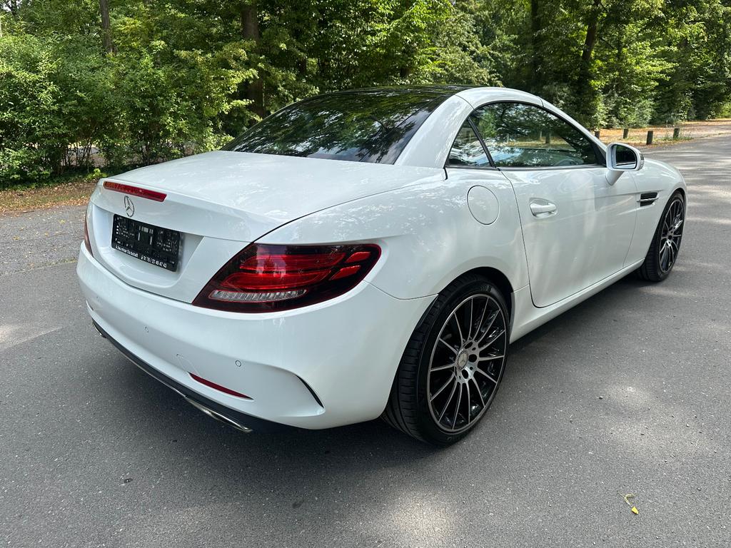 Mercedes-Benz SLC 200