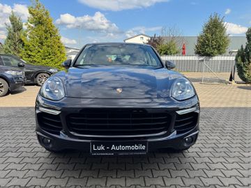 Porsche Cayenne - 3