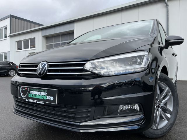 Volkswagen Touran 1.5 TSI DSG Comfortline Digital Cockpit D