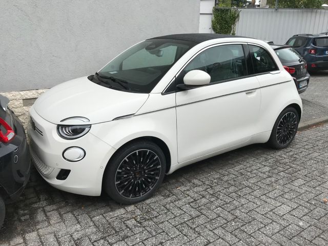 Fiat 500e La Prima Cabrio 42 kWh by Bocelli Winterrad