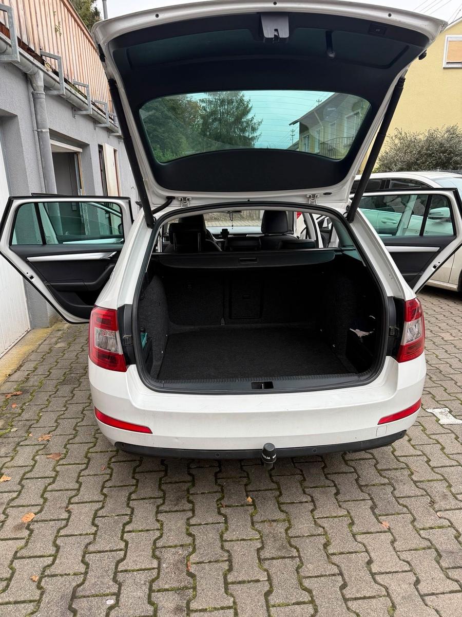 Skoda Octavia 2014 — фото 12