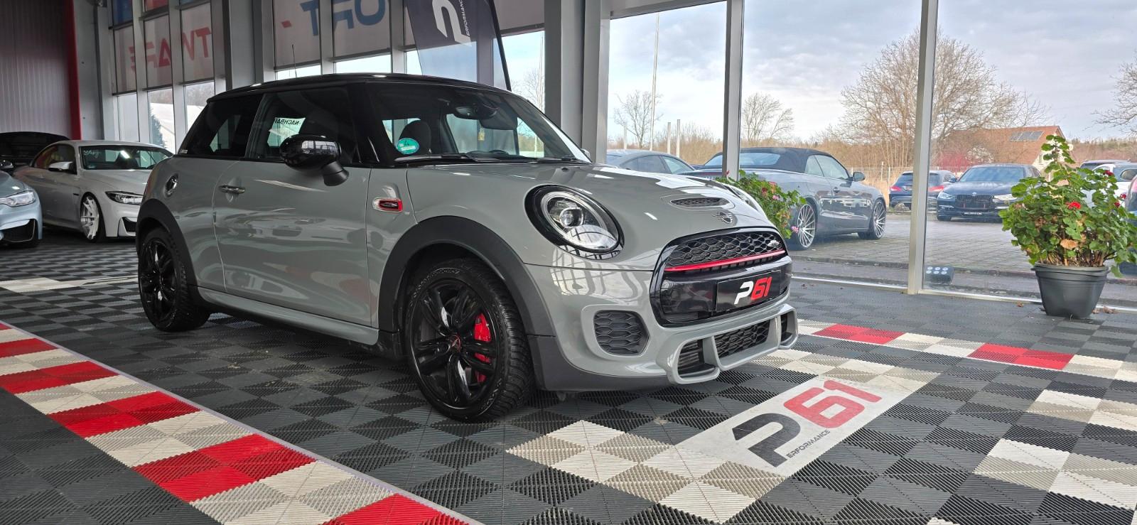 MINI John Cooper Works/ H&K Soundsystem/Automatik/