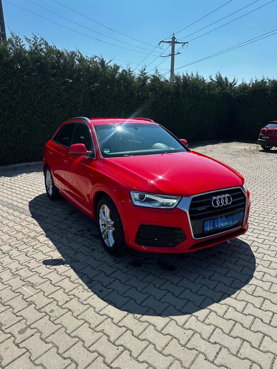 AUDI Q3 2.0 TFSI 132kW quattro S tronic sport sport