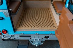 Fahrzeugabbildung Land Rover Defender 110 Td5 *Revale Design / 1 of 1*