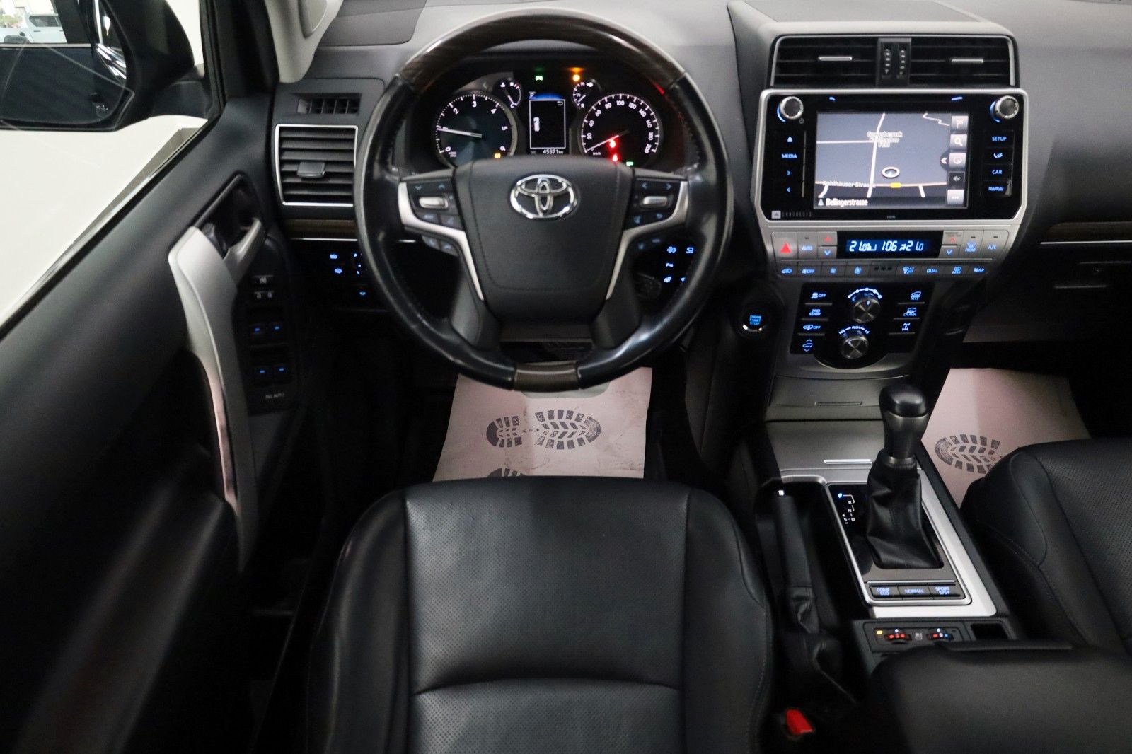 Fahrzeugabbildung Toyota Land Cruiser Executive,Leder,Navi,Sitzlüft., AHK