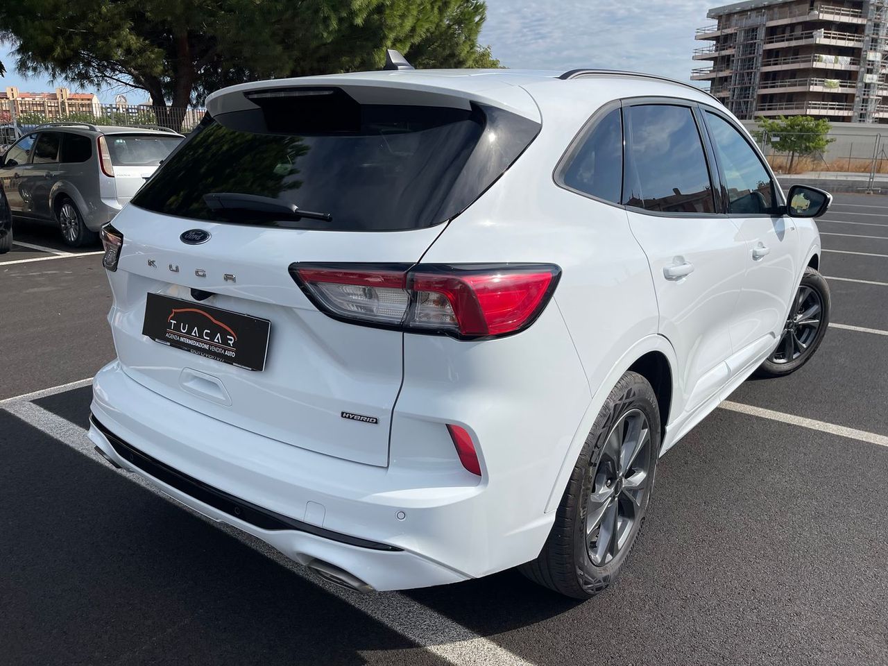 Ford Kuga 2.5 Duratec FHEV HEV ST Line X #50309 imagem 3