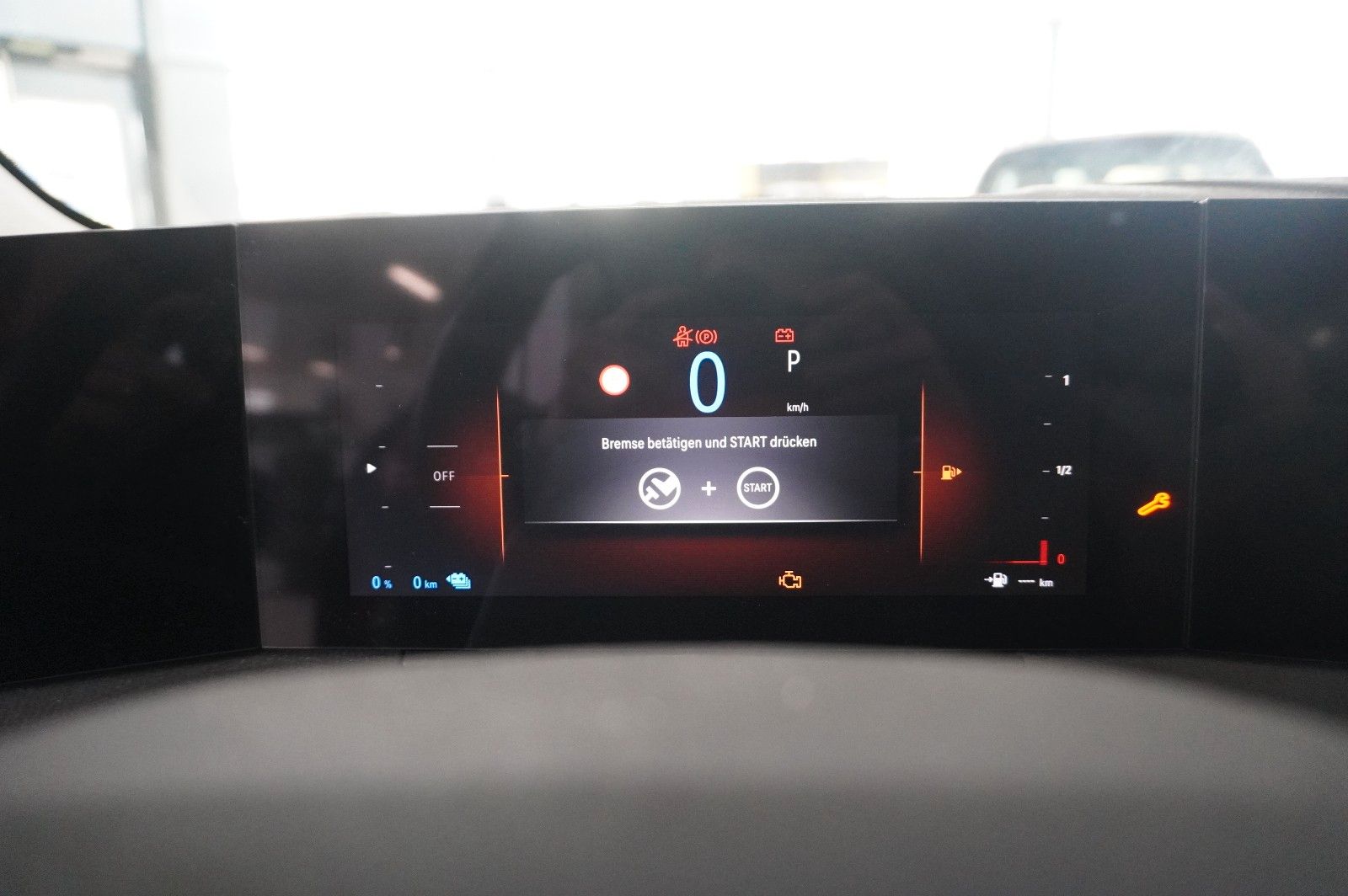 Fahrzeugabbildung Opel Astra L Lim. 1.6 HYBRID ELEGANCE NAVI/LED/KAMERA