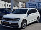 Volkswagen Tiguan Allspace 4Motion R-LINE-SPORTPAKET,7XSITZ - VW Tiguan Allspace in Essen