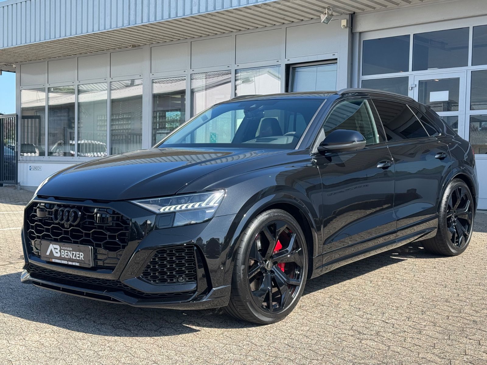 AUDI RSQ8/HD-Matrix/PANO/AHK/23"/StdHeiz/BLACK/360°/