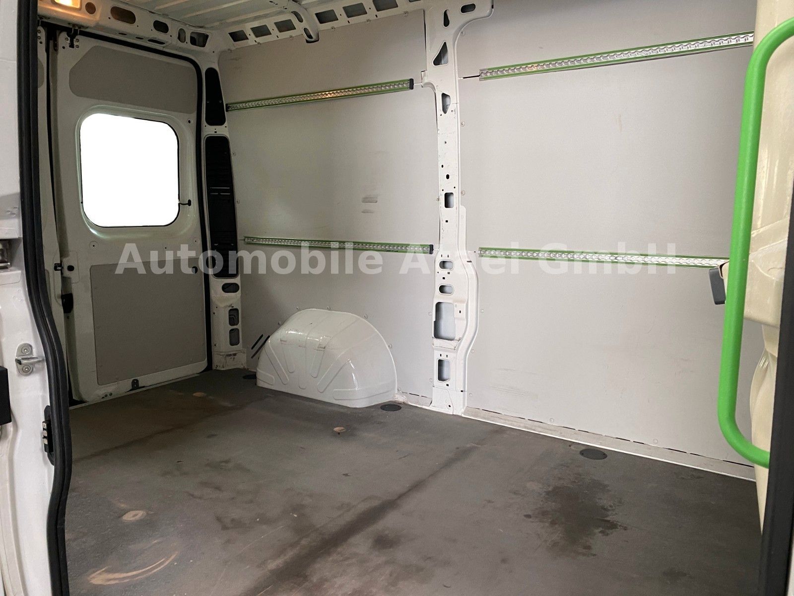 Fahrzeugabbildung Peugeot Boxer Kasten L2H2 KAMERA+TEMPOMAT+KLIMA (6307)