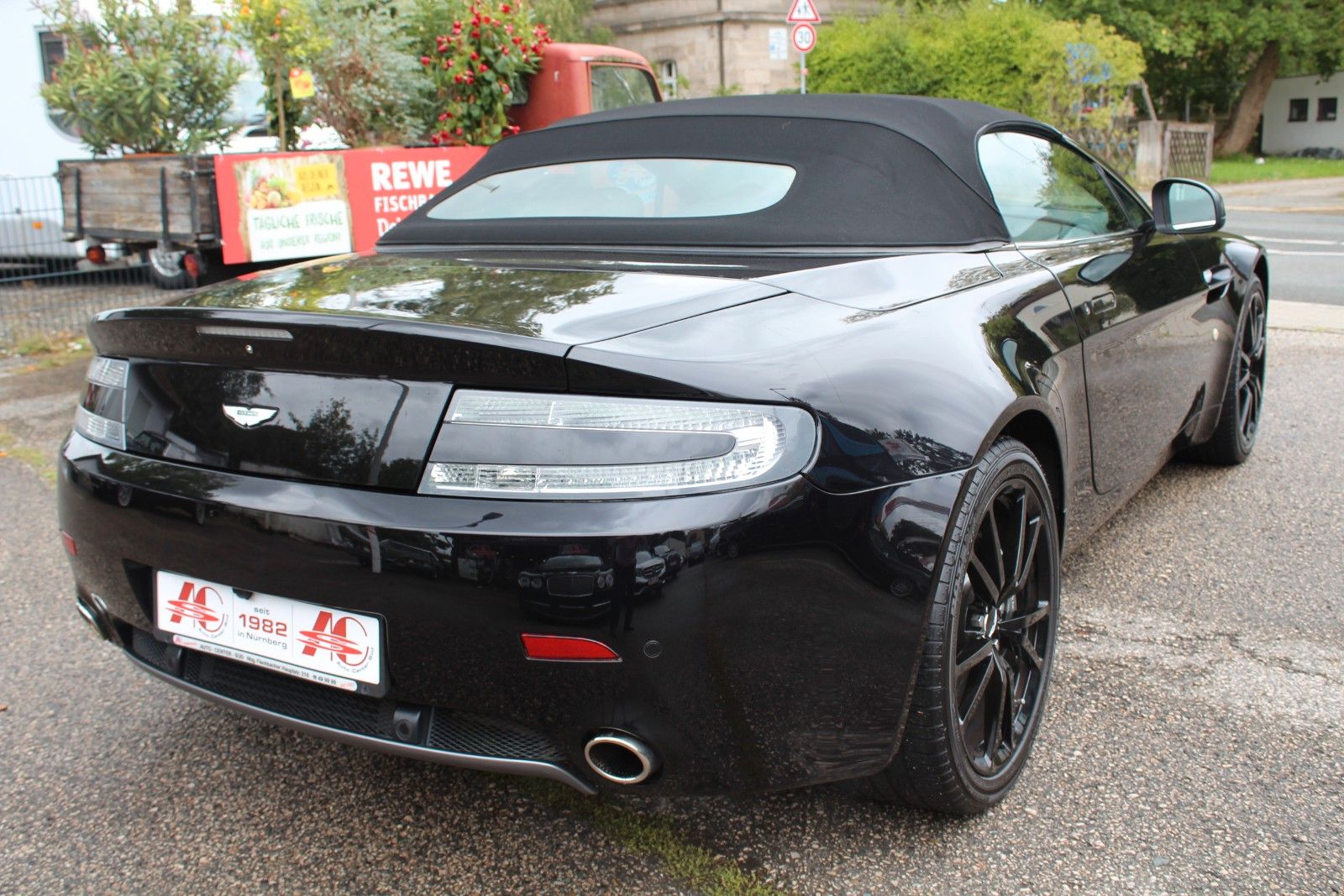 V8 Vantage Roadster 4.7l Sportshift Schön!