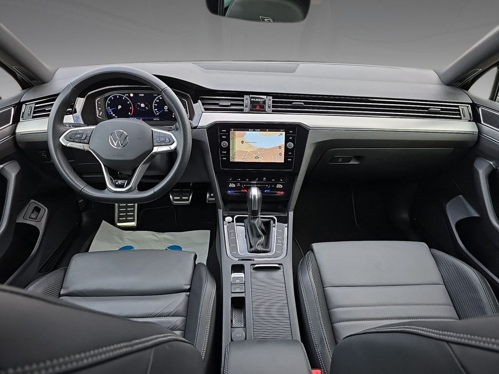 Volkswagen Passat Variant 1.5 TSI Elegance Elegance R-Line foto 10