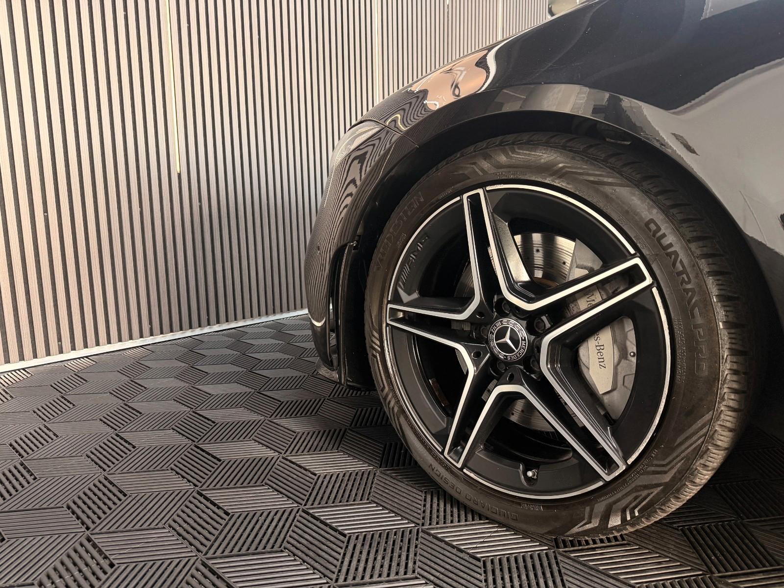 Mercedes-Benz CLS 300 d AMG S.DACH NIGHT WIDE LED SHZ AMBIENTE