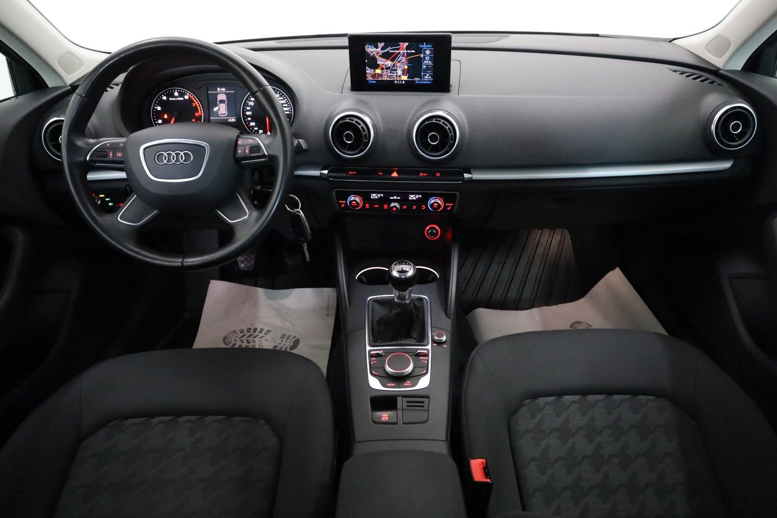 Fahrzeugabbildung Audi A3 Sportback Attraction,Navi,Xenon,APS Plus,+WR